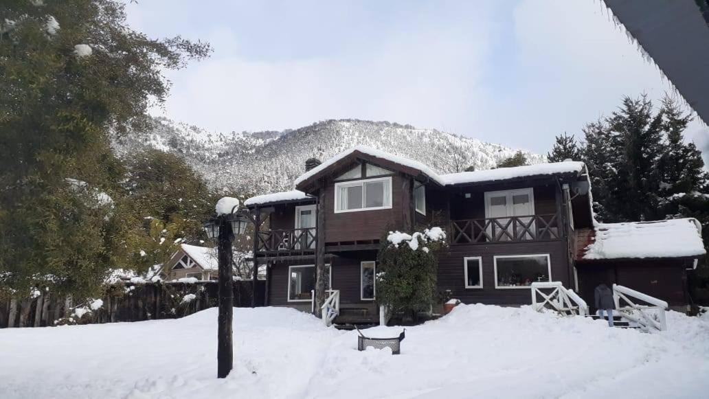Indomito Hostel San Carlos de Bariloche Exterior photo